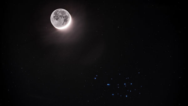 ASTRO DOG'S PHOTO OF THE MOON + PLEIADES – 19/04/2026